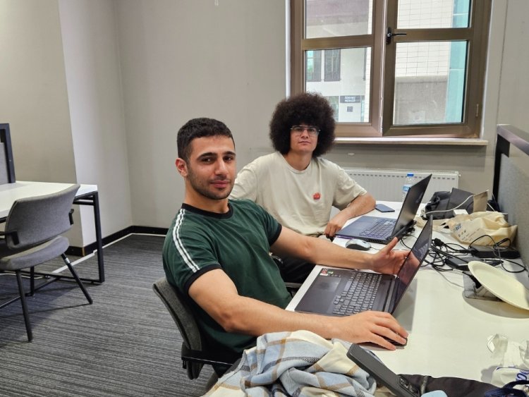 BTÜ’de Dijital Deprem Çözümleri Hackathonu Gerçekleştirildi