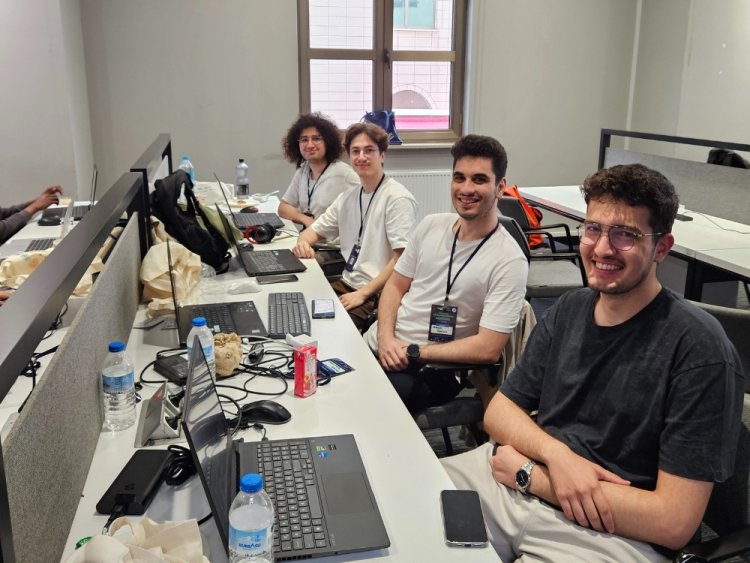 BTÜ’de Dijital Deprem Çözümleri Hackathonu Gerçekleştirildi