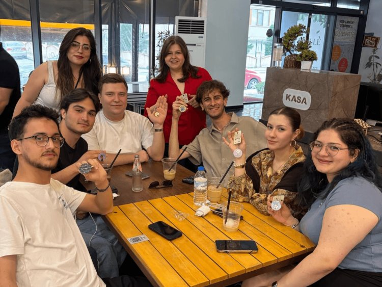 Quiz Night 5 : 90’lardan Günümüze Hitler