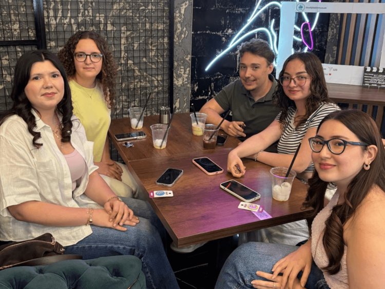 Quiz Night 5 : 90’lardan Günümüze Hitler