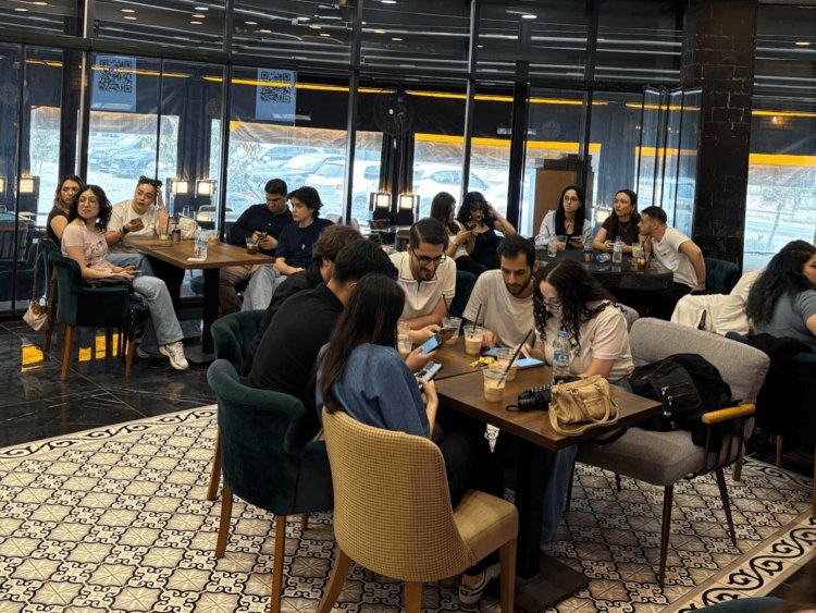 Quiz Night 5 : 90’lardan Günümüze Hitler